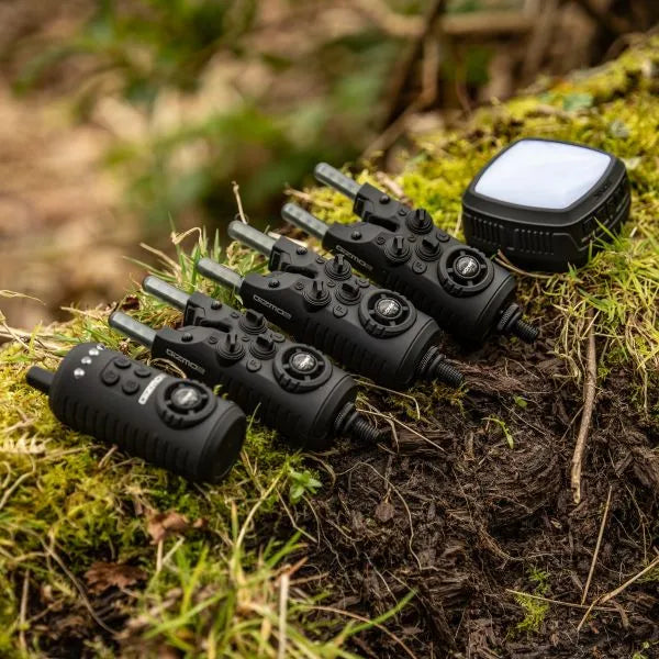 Laden Sie das Bild in Galerie -Viewer, Gizmo2 3+1 Alarm + Bivvy-Lampe
